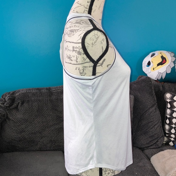 🎉4 for $20 Nike Dri-Fit Tank, Medium - Picture 3 of 6